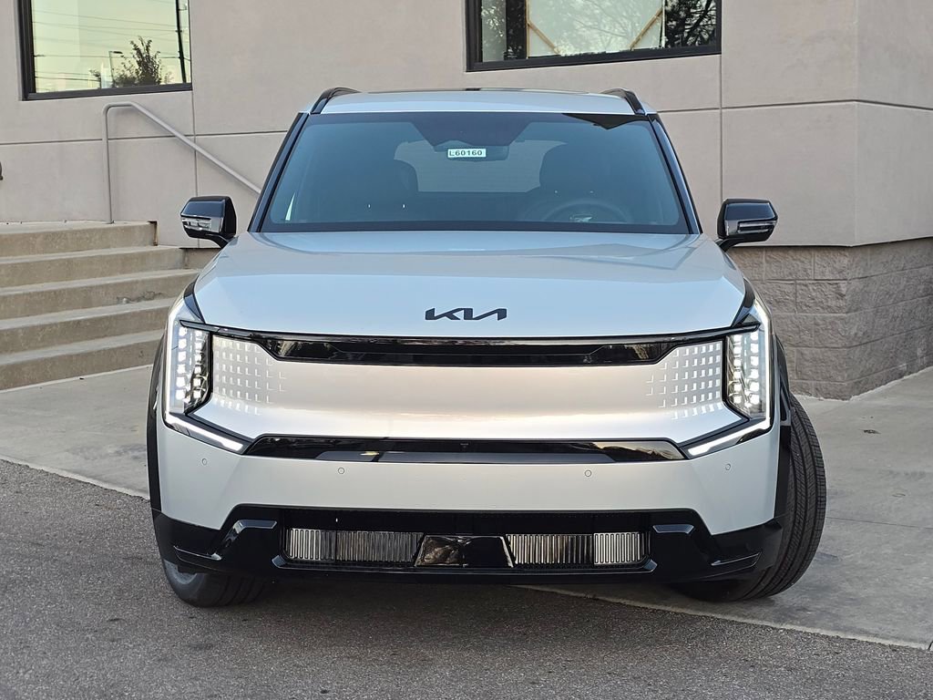 New 2026 Kia EV9 Land w/ Nightfall Edition Package image 2
