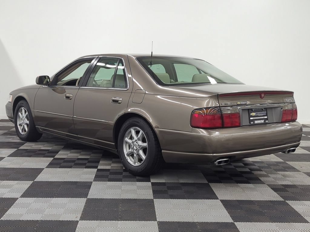 Used 2000 Cadillac Seville STS w/ Convenience Pkg FWD image 5