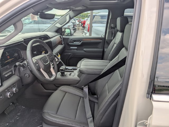 New 2026 GMC Sierra 1500 Denali w/ Denali Reserve Package AWD/4WD image 14