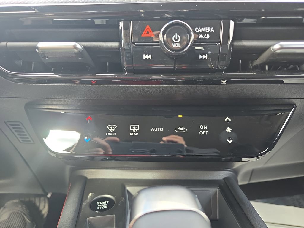 New 2026 Nissan Kicks SR FWD image 27
