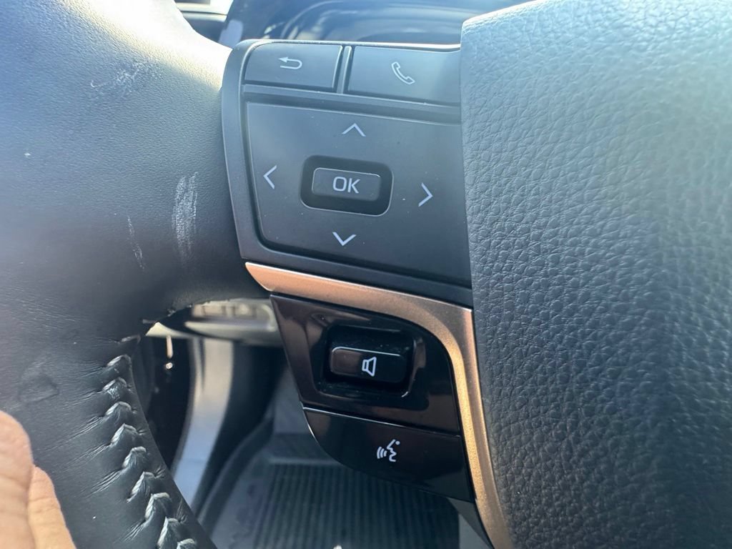 Used 2025 Toyota Crown Signia AWD/4WD image 25
