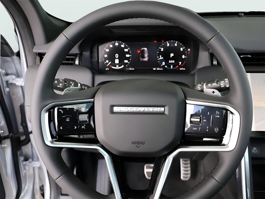 Used 2025 Land Rover Discovery Sport Dynamic SE AWD/4WD image 31
