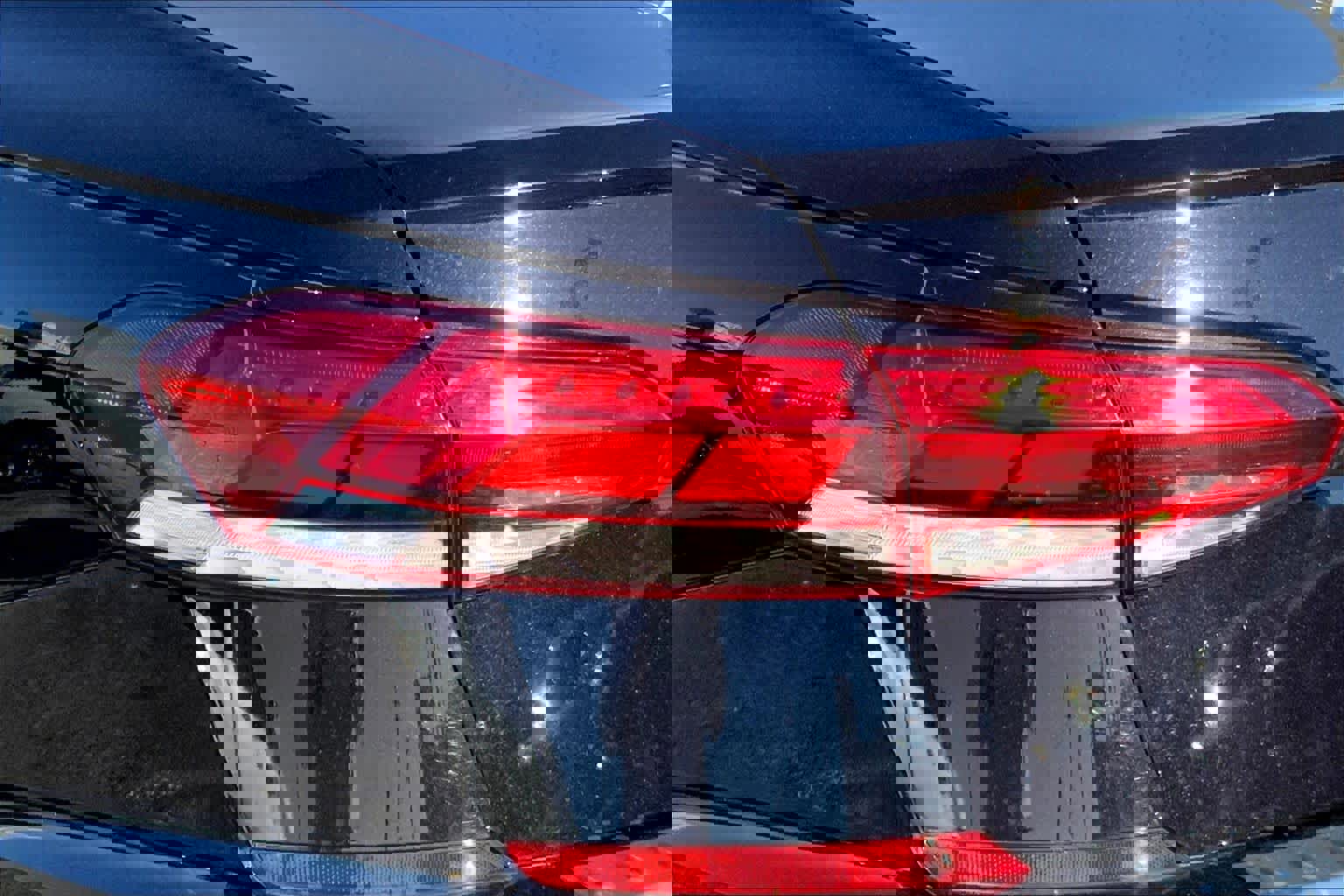 Used 2022 Volkswagen Passat 2.0T SE FWD image 25