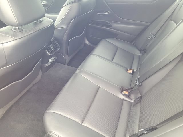 Used 2022 Lexus ES 250 w/ Accessory Package 2 AWD/4WD image 13