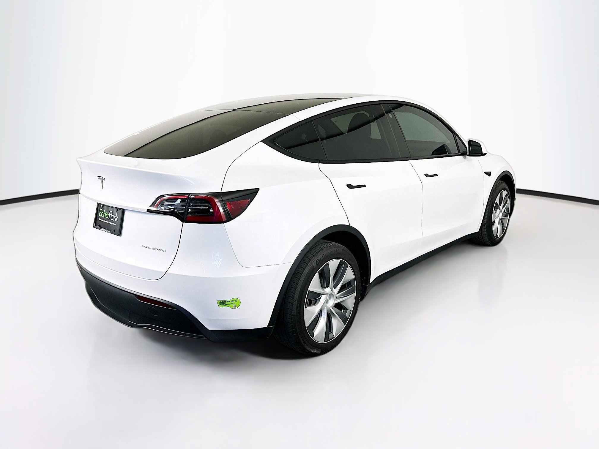 Used 2023 Tesla Model Y Long Range AWD/4WD image 9