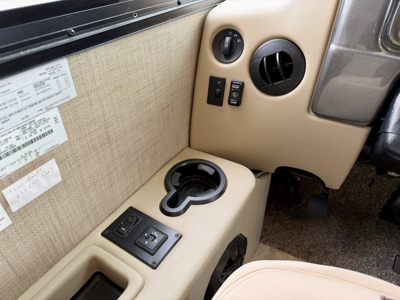 Used 2018 Ford E-450 and Econoline 450 Super Duty w/ A/C Prep Package RWD image 15