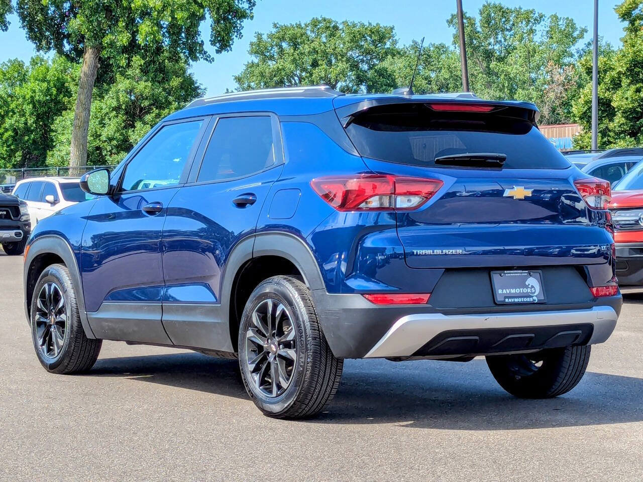Used 2022 Chevrolet TrailBlazer LT FWD image 9