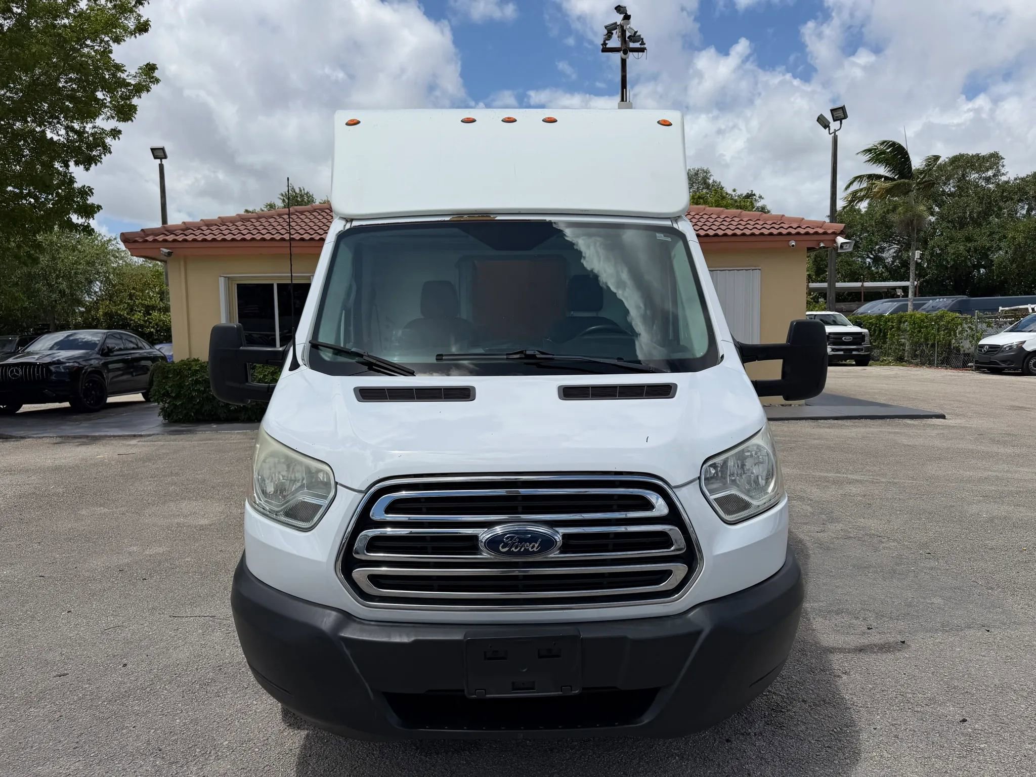Used 2015 Ford Transit 350 178 DRW w/ Exterior Upgrade Package RWD image 9