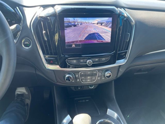 Used 2023 Chevrolet Traverse LT image 24