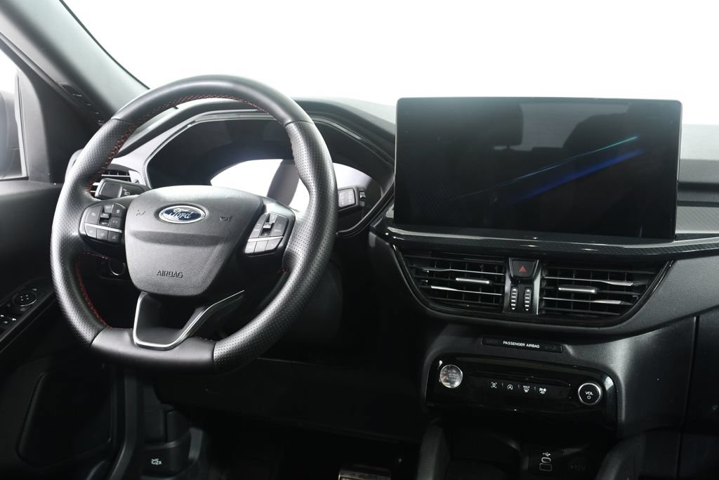 Used 2024 Ford Escape ST-Line w/ Tech Pack #1 AWD/4WD image 8
