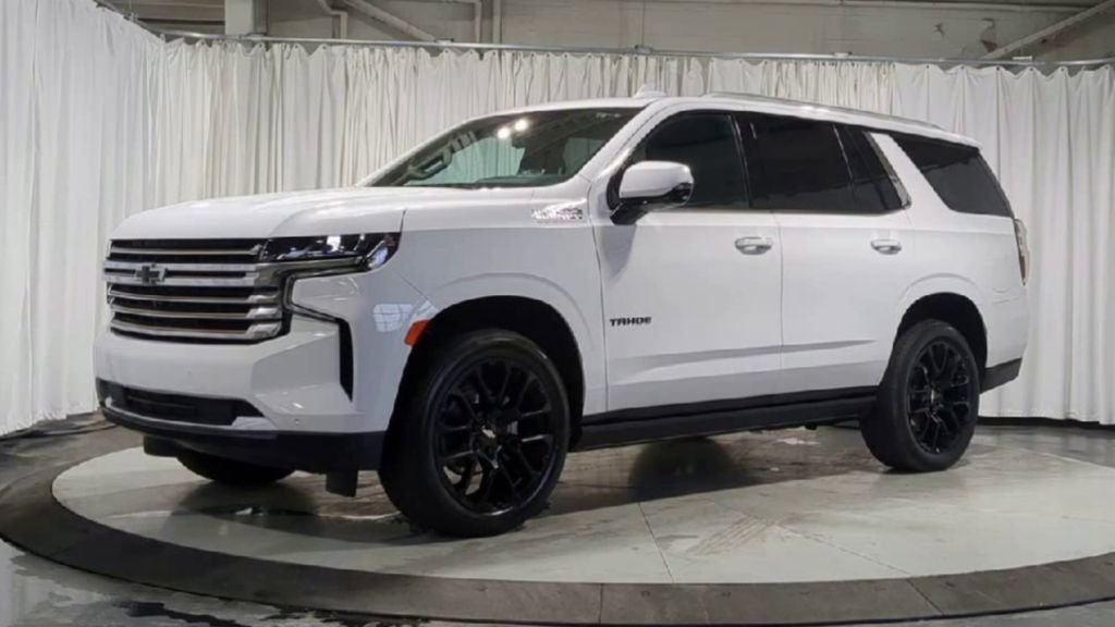 Used 2023 Chevrolet Tahoe High Country image 4