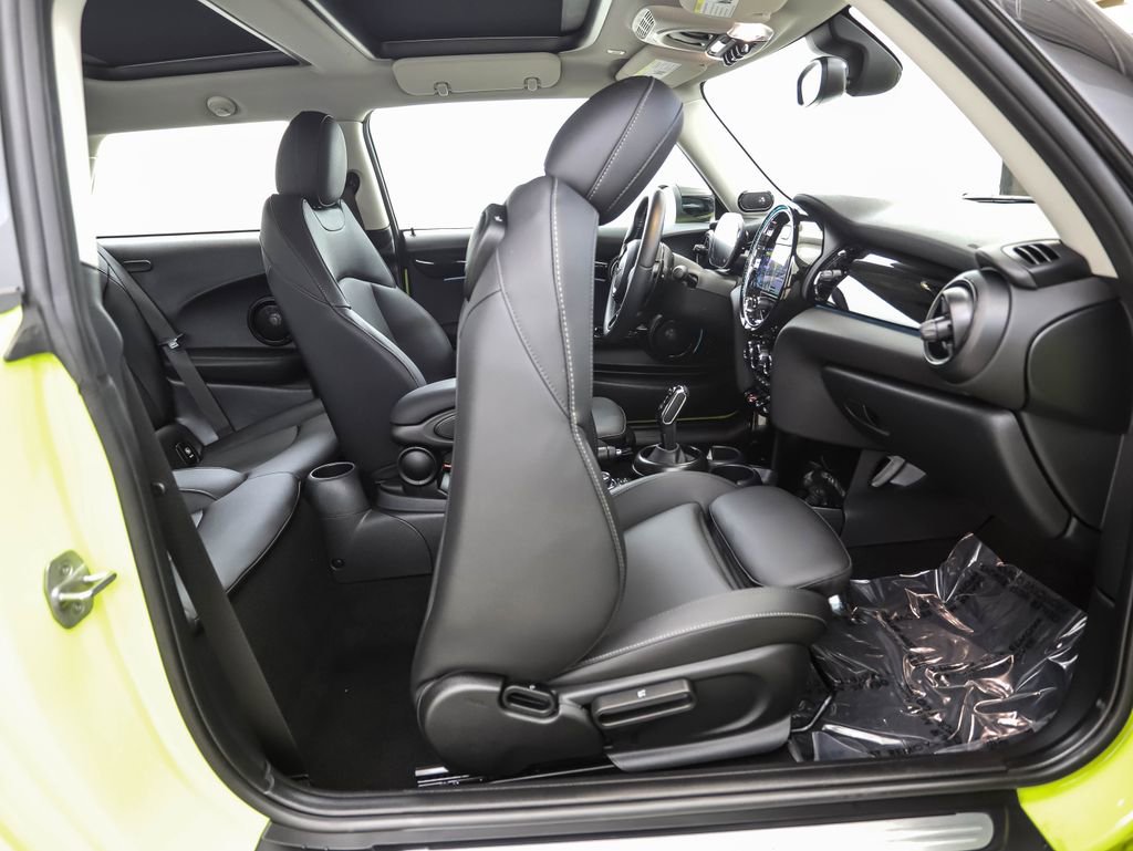 Used 2024 MINI Cooper S image 27