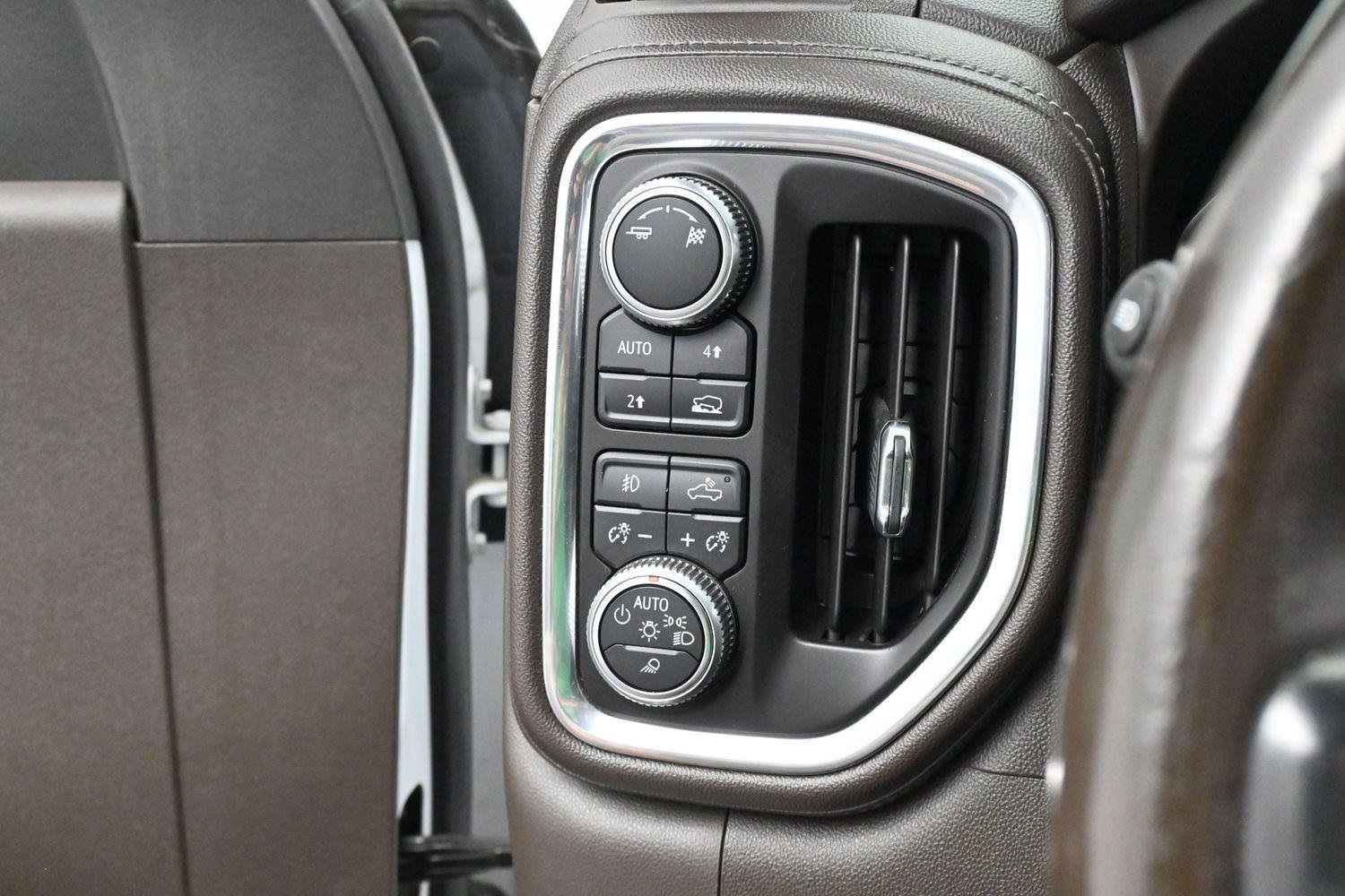 Used 2019 GMC Sierra 1500 SLT w/ SLT Premium Plus Package AWD/4WD image 20