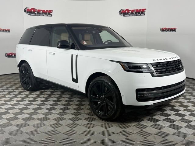 Used 2023 Land Rover Range Rover SE image 2