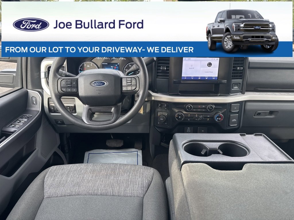 Used 2025 Ford F250 XLT w/ FX4 Off-Road Package image 3