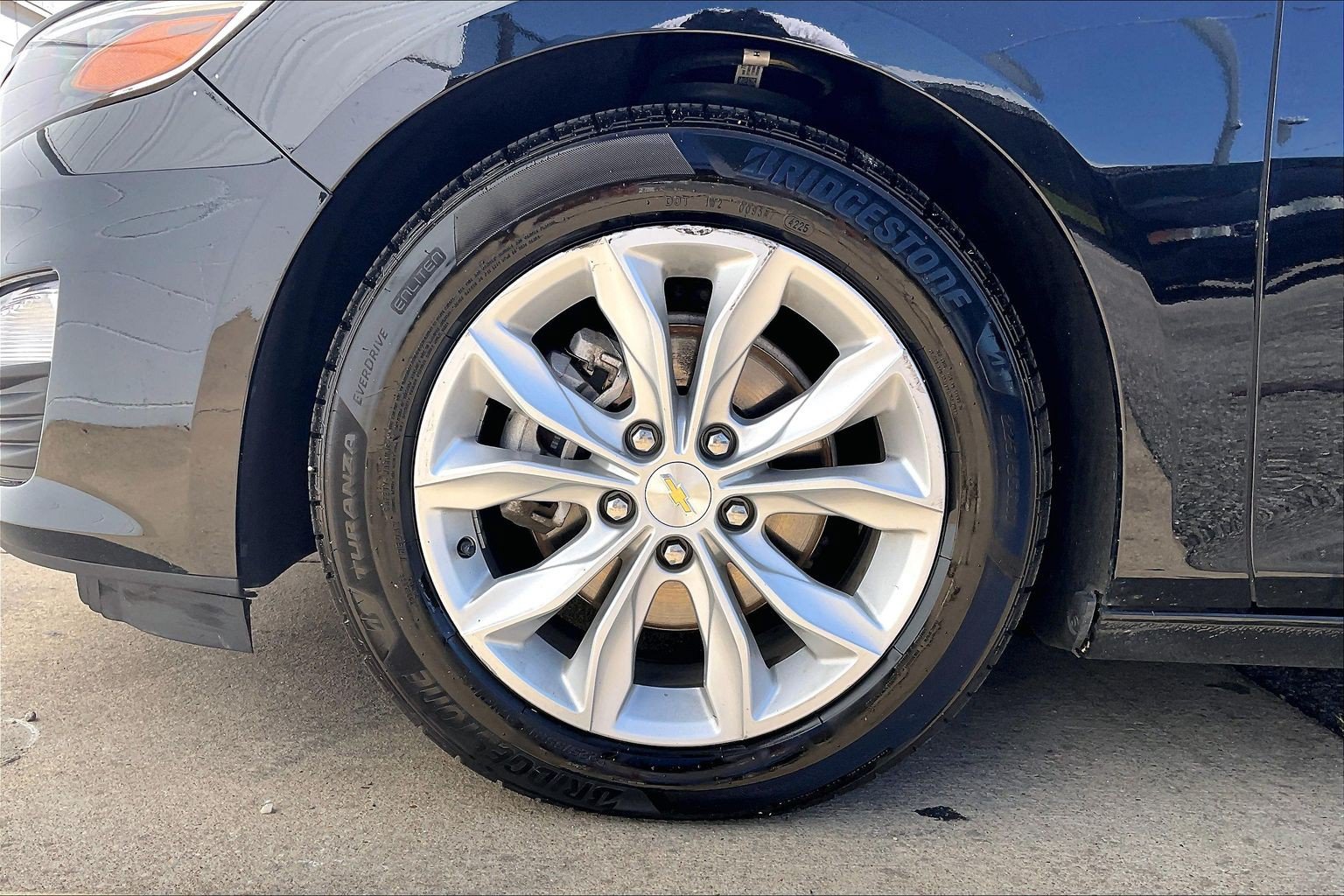 Used 2025 Chevrolet Malibu LT FWD image 11