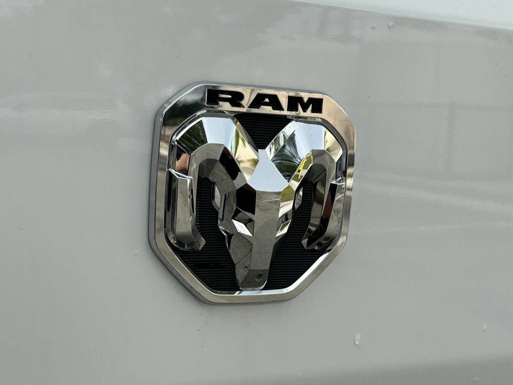 Used 2024 RAM ProMaster 3500 w/ Convenience Group FWD image 17