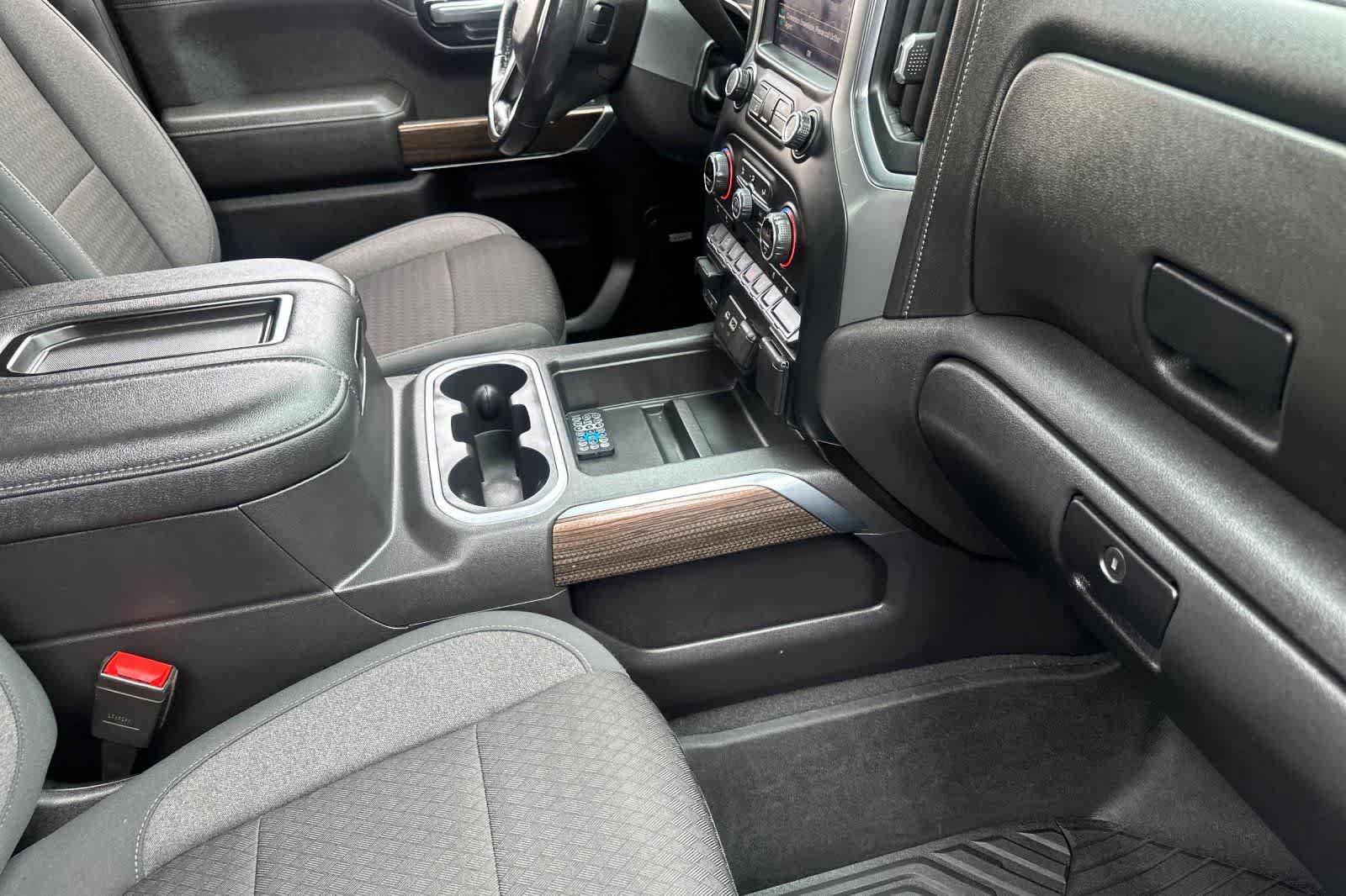Used 2021 Chevrolet Silverado 1500 RST AWD/4WD image 18