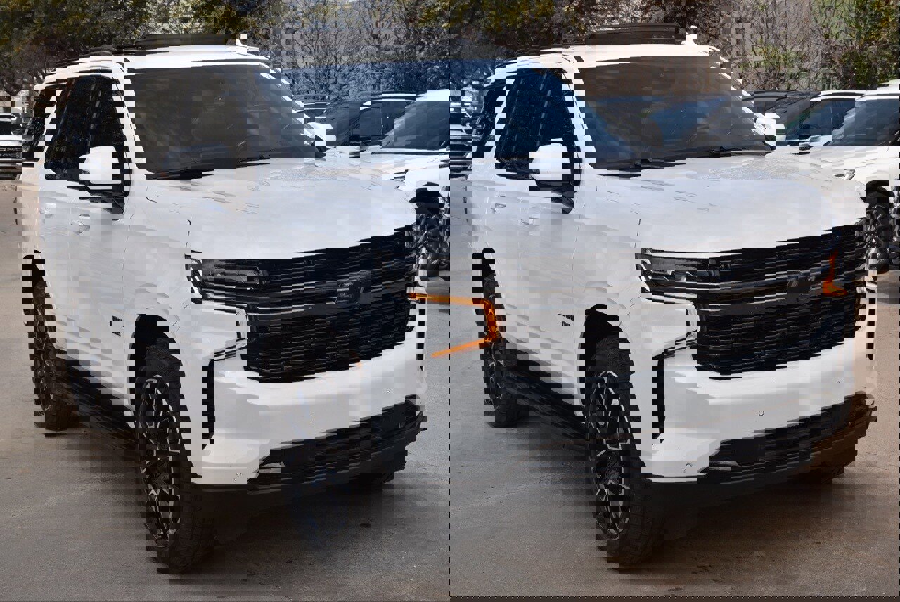 Used 2021 Chevrolet Tahoe RST w/ Luxury Package image 4