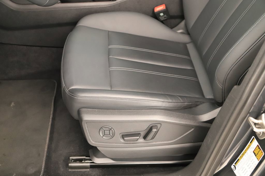 Certified 2025 Audi Q5 Premium Plus w/ Premium Plus AWD/4WD image 25