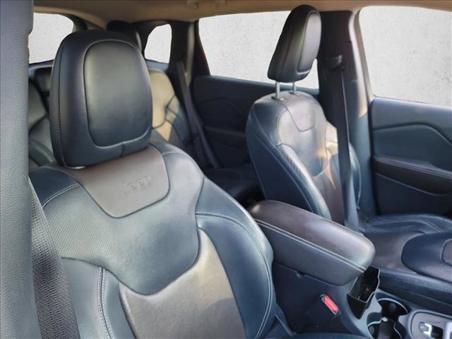 Used 2014 Jeep Cherokee Limited w/ Luxury Group FWD image 12