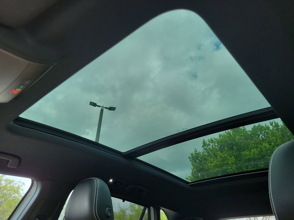 Used 2023 Volkswagen Atlas Cross Sport SEL Premium R-Line image 35