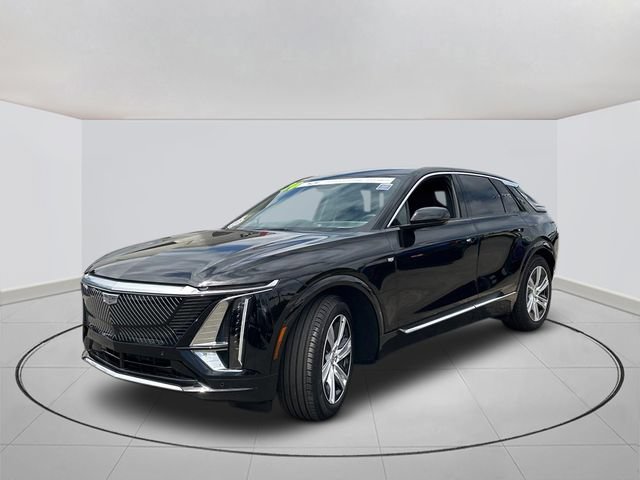 Certified 2024 Cadillac Lyriq Tech RWD image 11