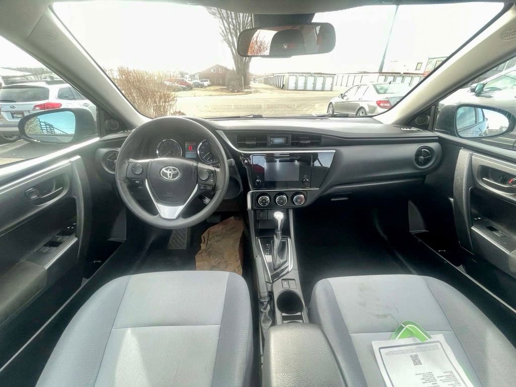 Used 2019 Toyota Corolla L image 10