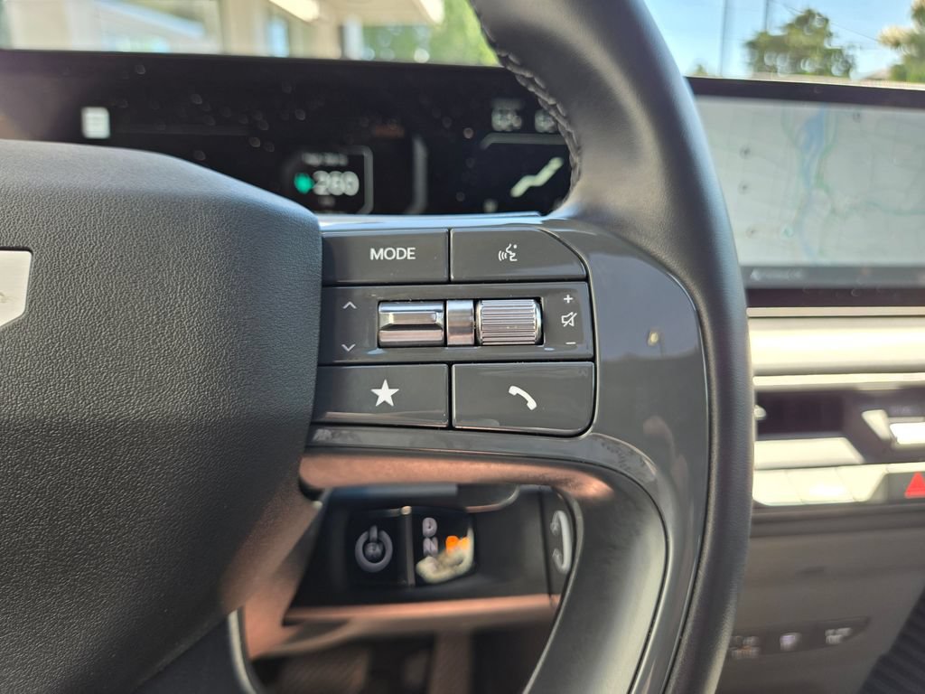 Certified 2024 Kia EV9 Wind AWD/4WD image 36