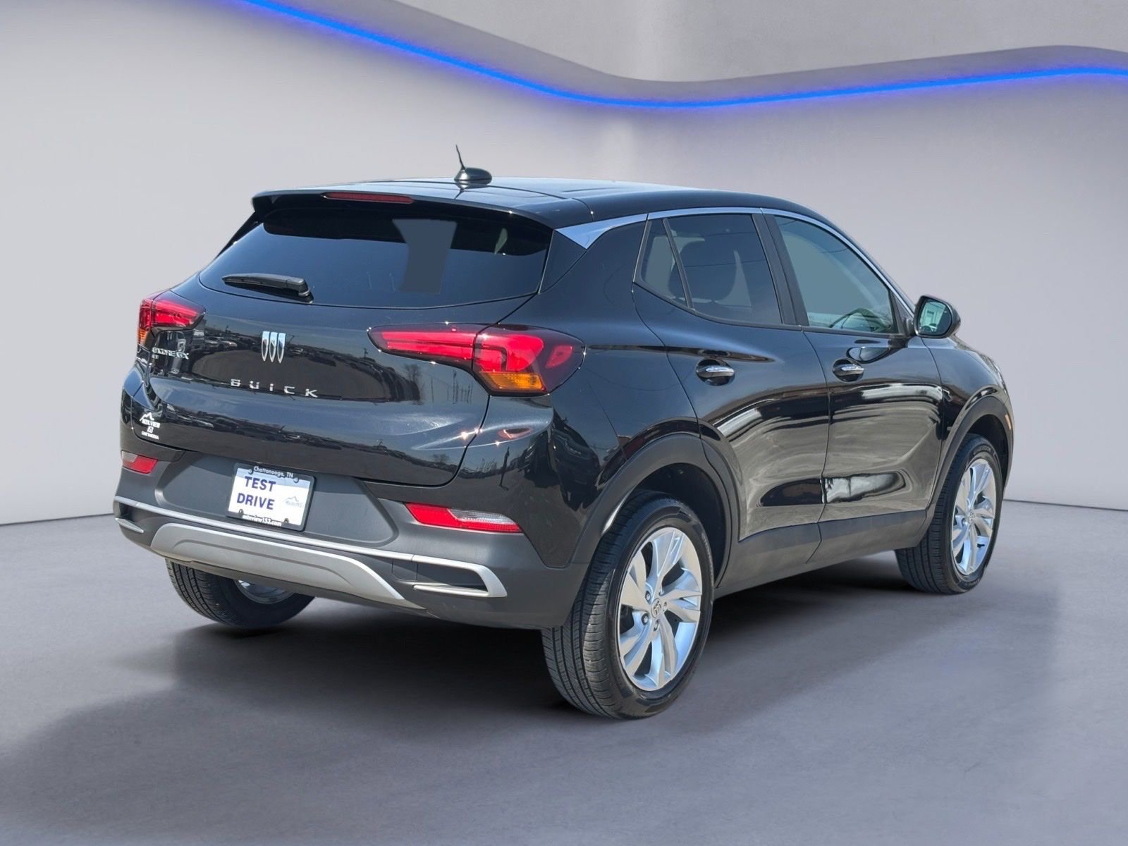 Used 2025 Buick Encore GX Preferred AWD/4WD image 3
