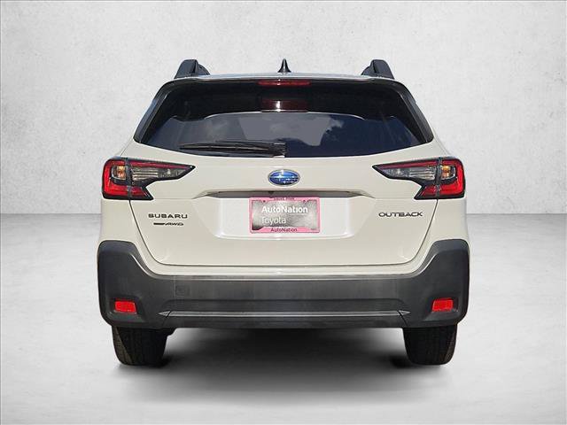 Used 2023 Subaru Outback Premium AWD/4WD image 8