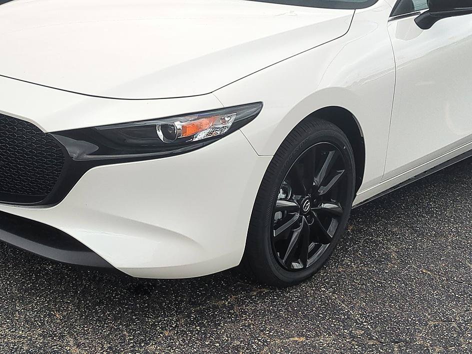 New 2026 MAZDA MAZDA3 Carbon AWD/4WD image 9