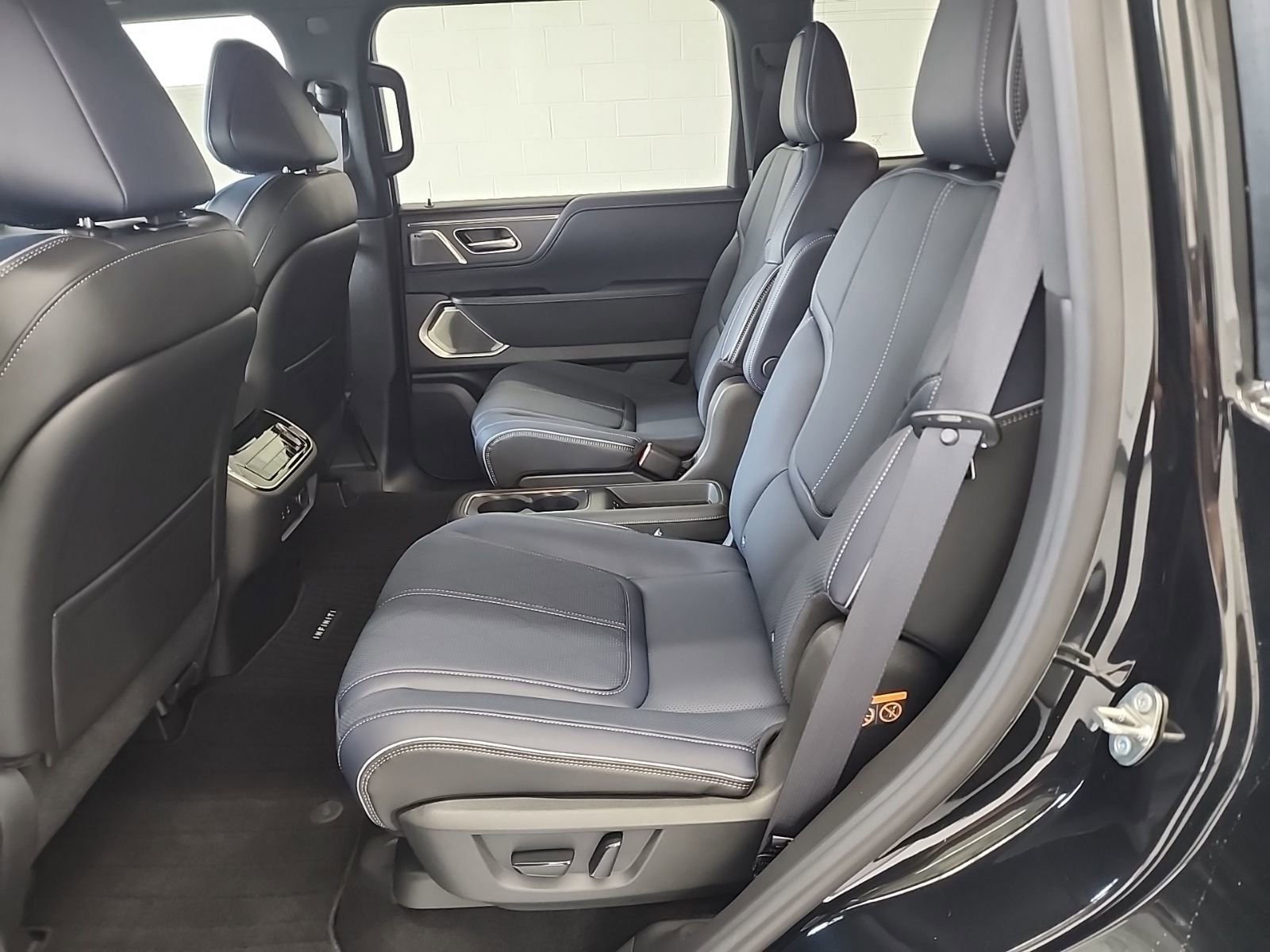 New 2026 INFINITI QX80 4WD image 26