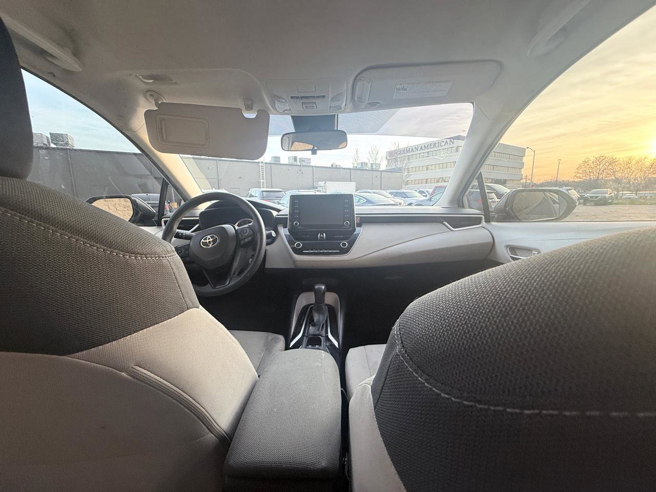 Used 2020 Toyota Corolla LE FWD image 13