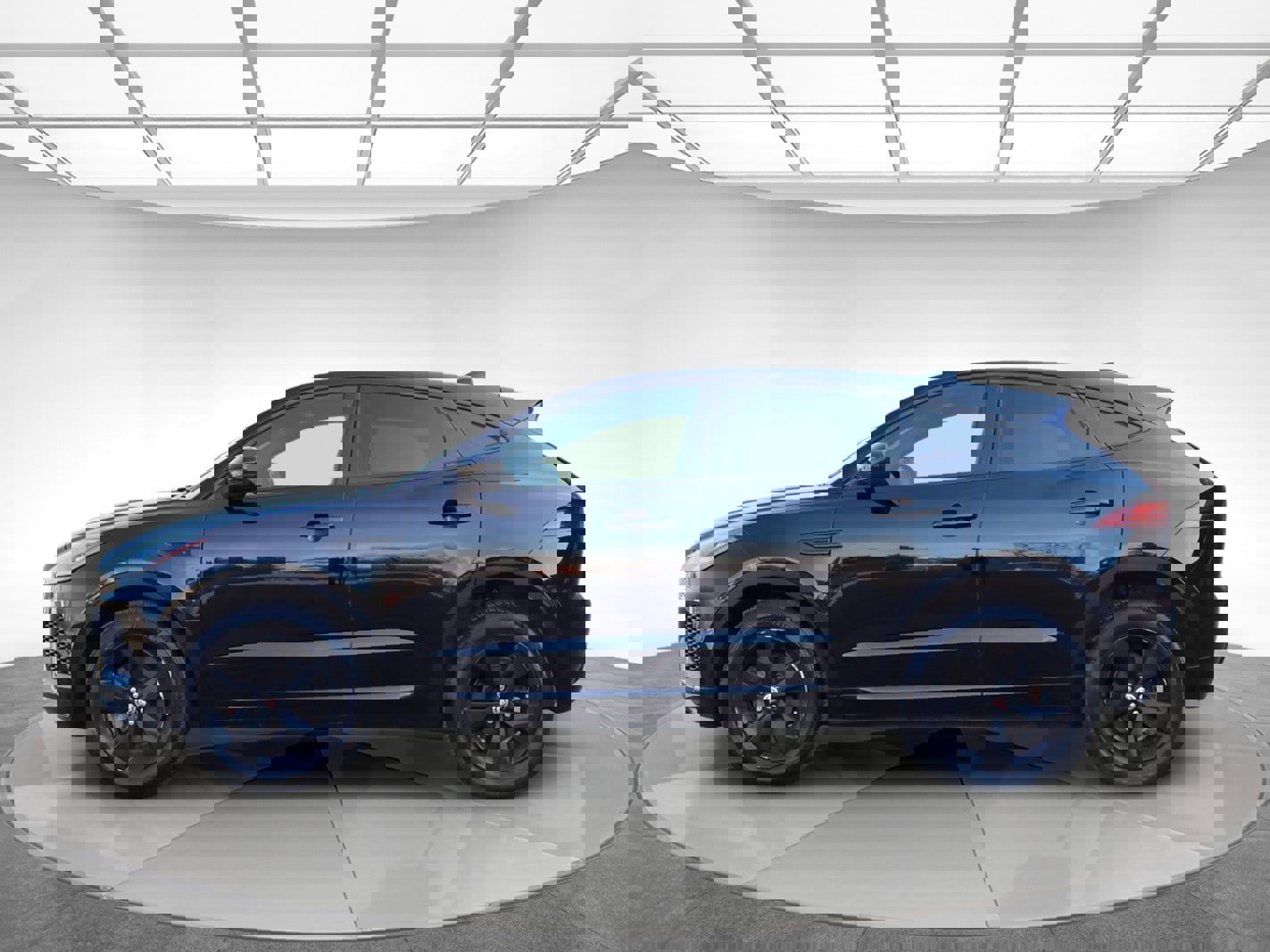 Used 2019 Jaguar E-PACE R-Dynamic S image 5