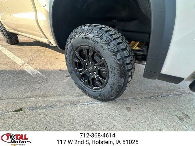 New 2026 Chevrolet Silverado 1500 ZR2 w/ Dark Appearance Package AWD/4WD image 9
