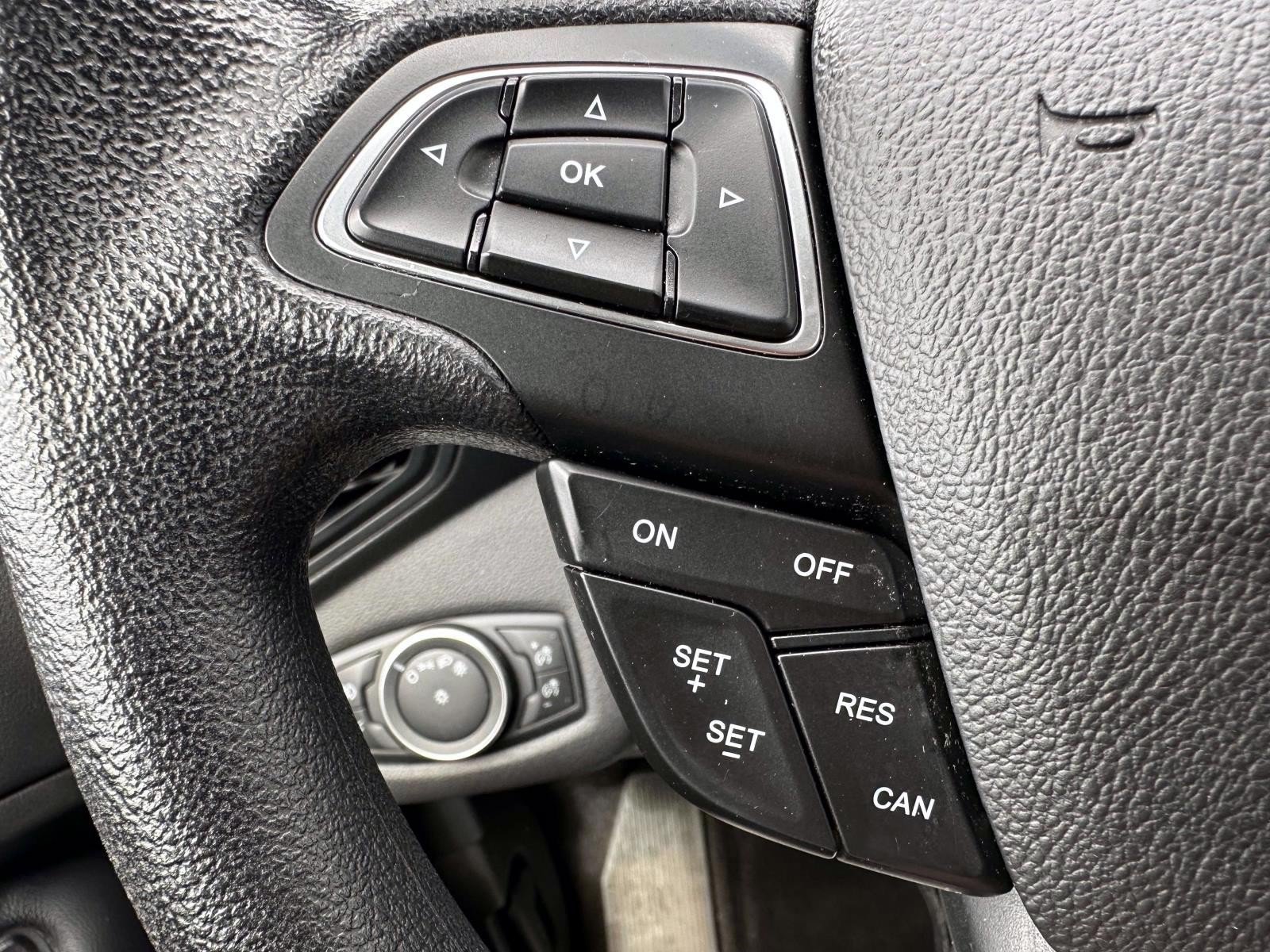 Used 2018 Ford Escape SE w/ SE Sync 3 Package AWD/4WD image 17