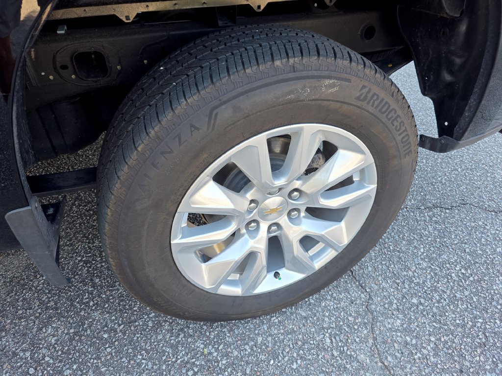Certified 2025 Chevrolet Silverado 1500 Custom RWD image 30