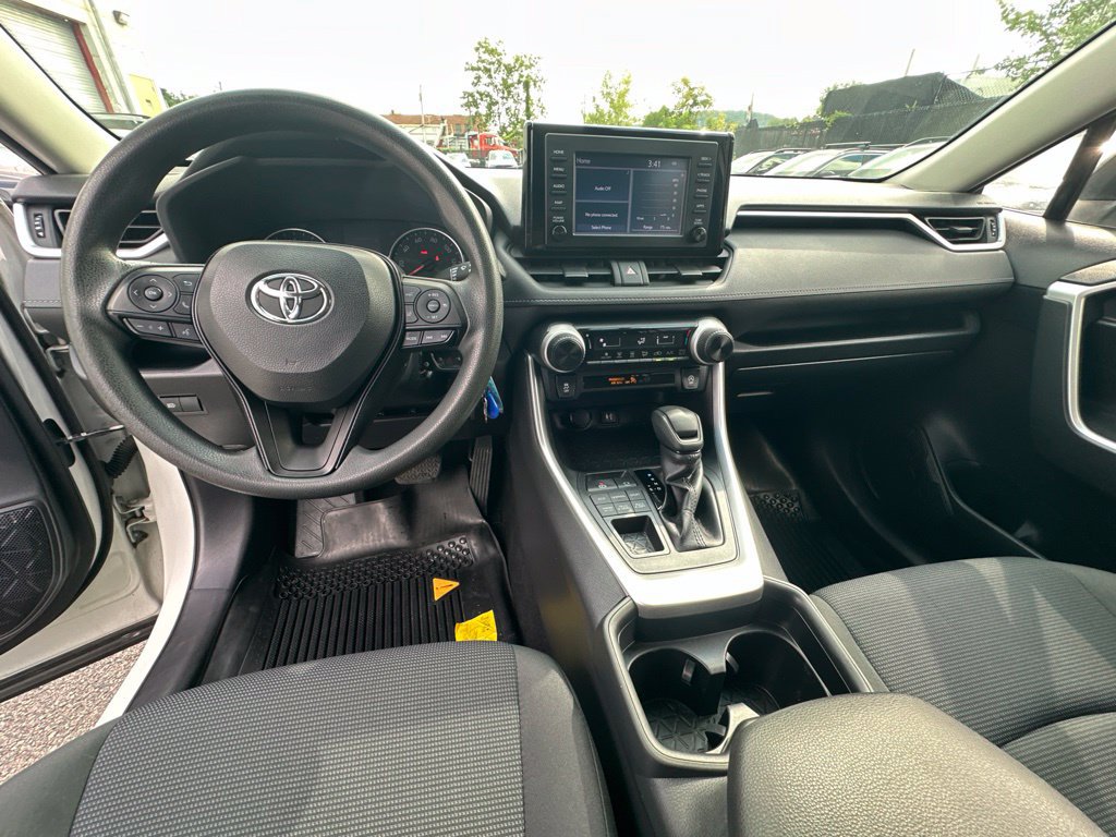 Used 2019 Toyota RAV4 LE w/ All Weather Liner Package AWD/4WD image 25