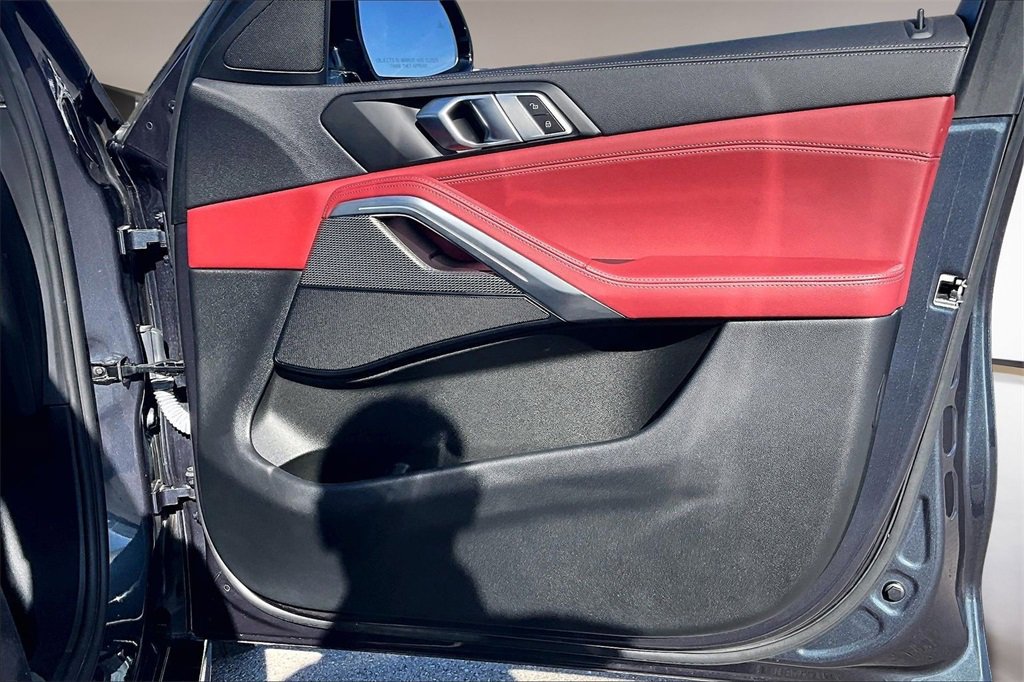 Used 2022 BMW X6 xDrive40i w/ M Sport Package image 19