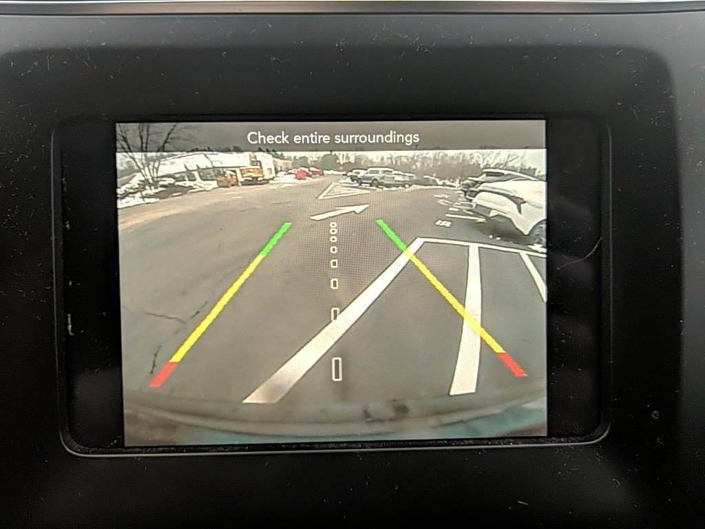 Used 2019 Jeep Cherokee Latitude Plus w/ Trailer Tow Group image 16