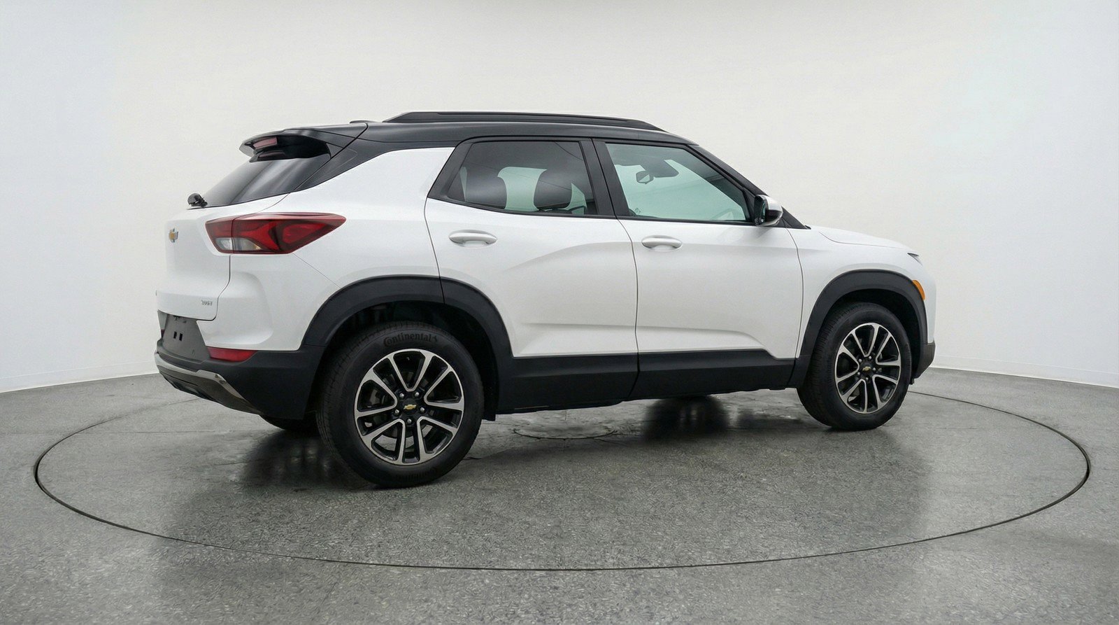 Used 2025 Chevrolet TrailBlazer LT image 9