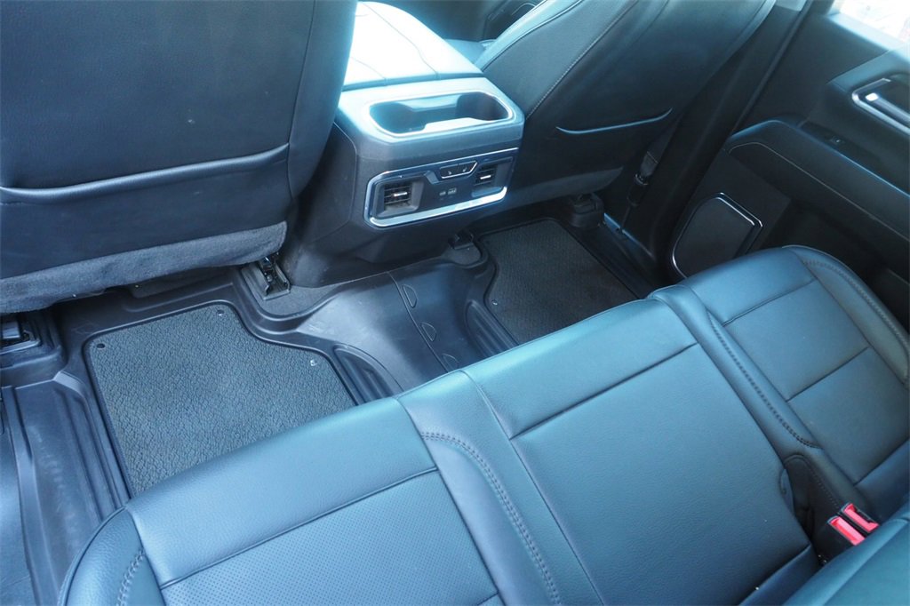 Used 2024 GMC Sierra 3500 Denali w/ Denali Reserve Package image 16