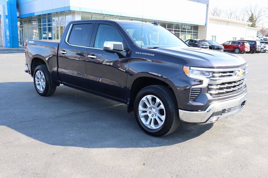 Used 2022 Chevrolet Silverado 1500 LTZ image 2