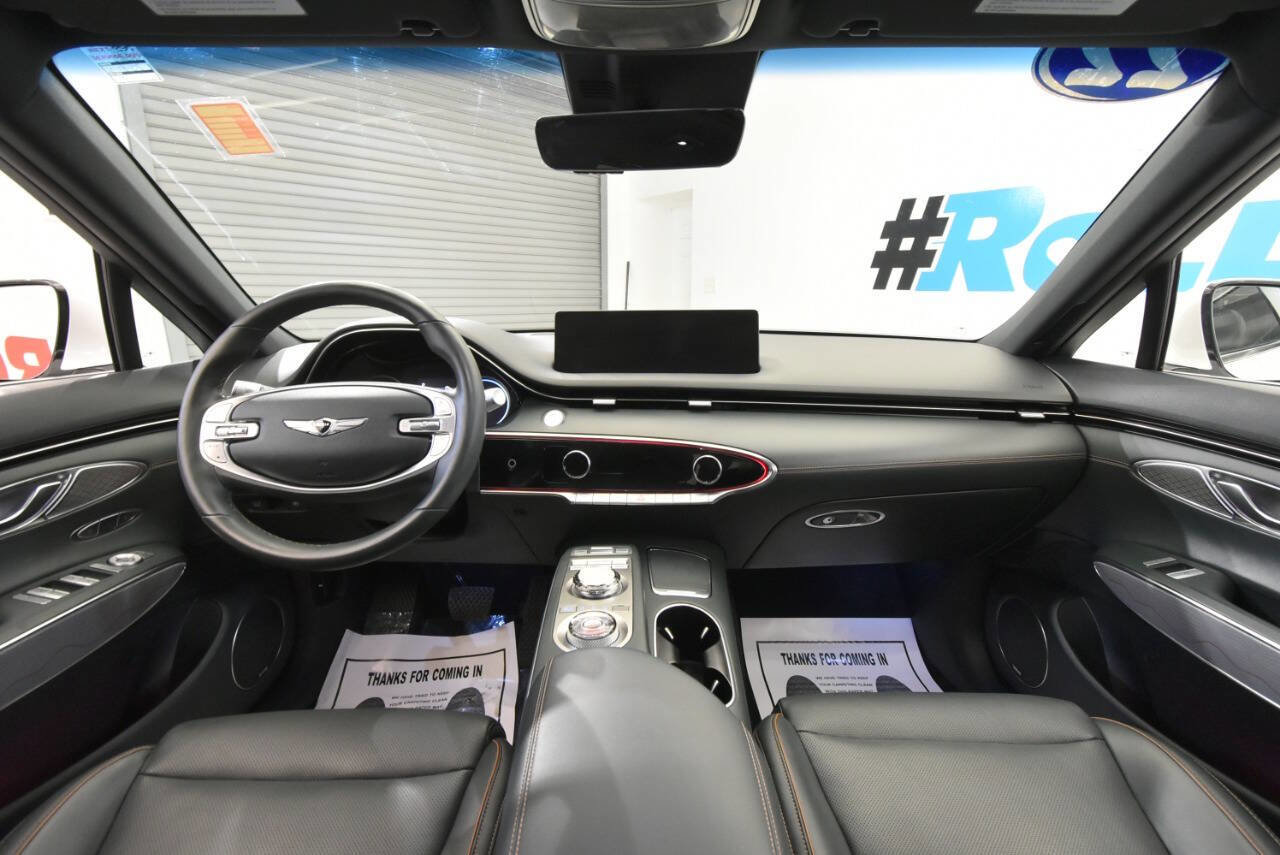 Used 2022 Genesis GV70 2.5T w/ Advanced Package image 18