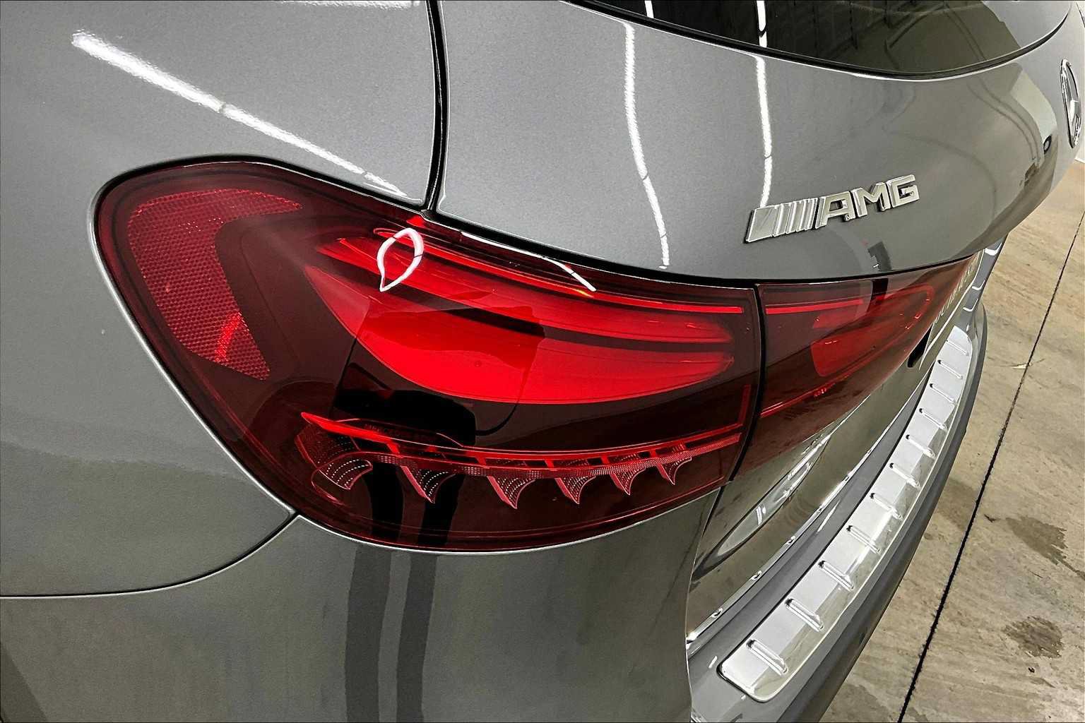 Used 2025 Mercedes-Benz GLA 35 AMG 4MATIC image 14