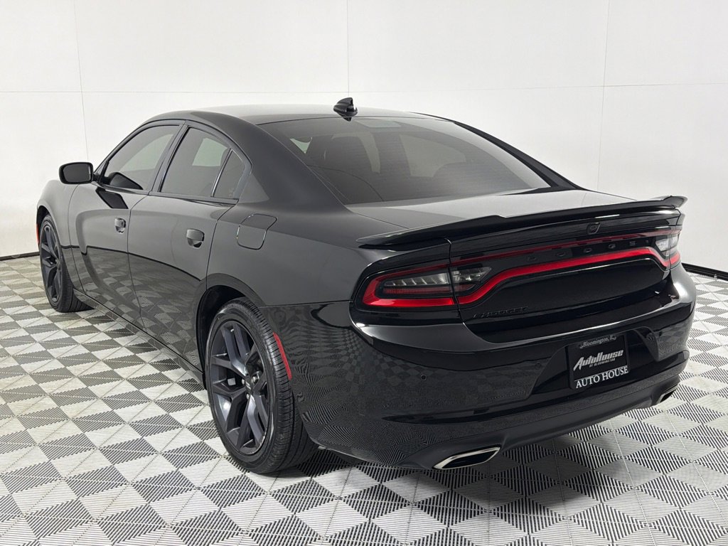 Used 2023 Dodge Charger SXT w/ Blacktop Package image 7