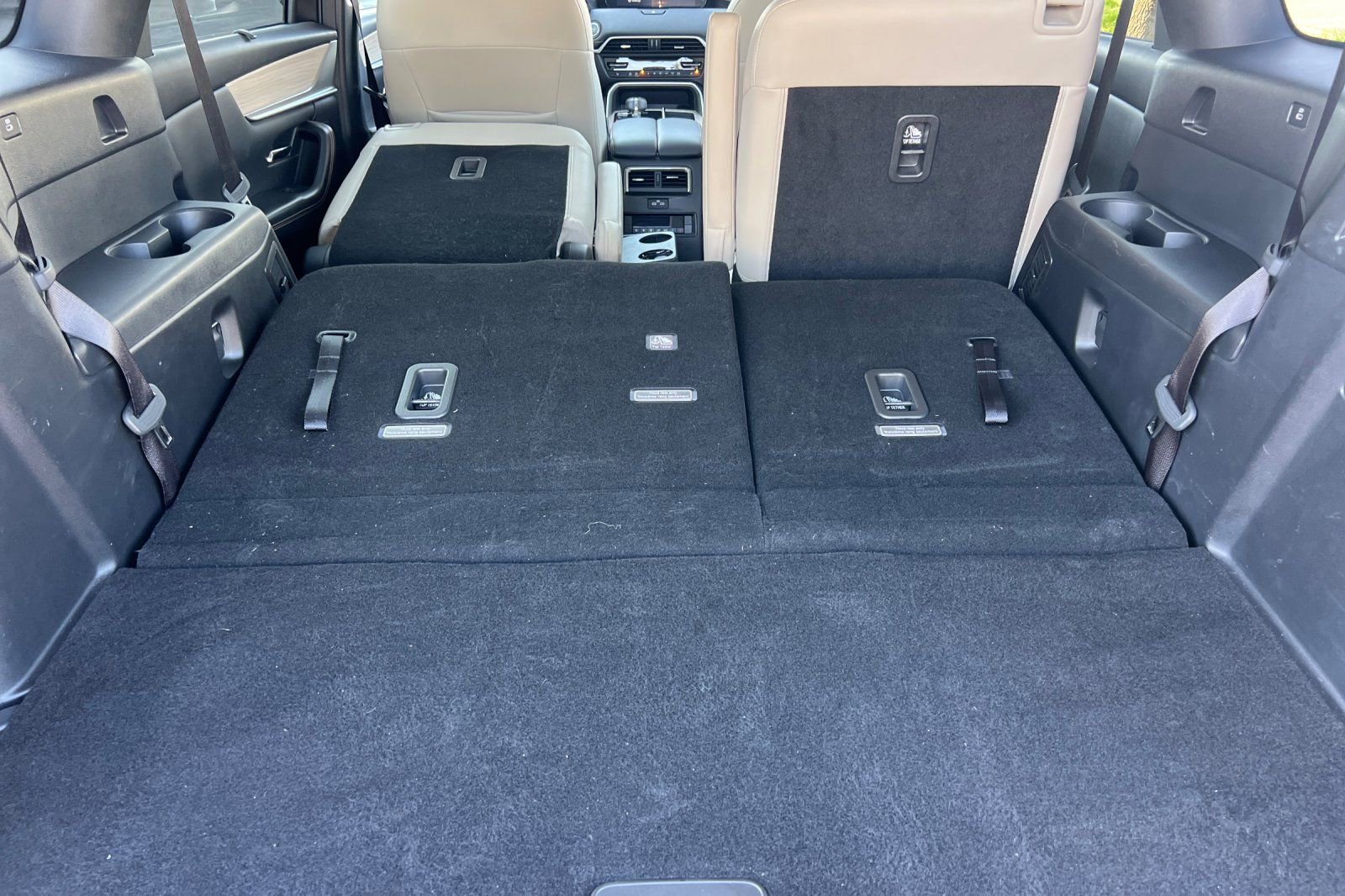 Certified 2024 MAZDA CX-90 Plug-In Hybrid w/ Preferred image 16