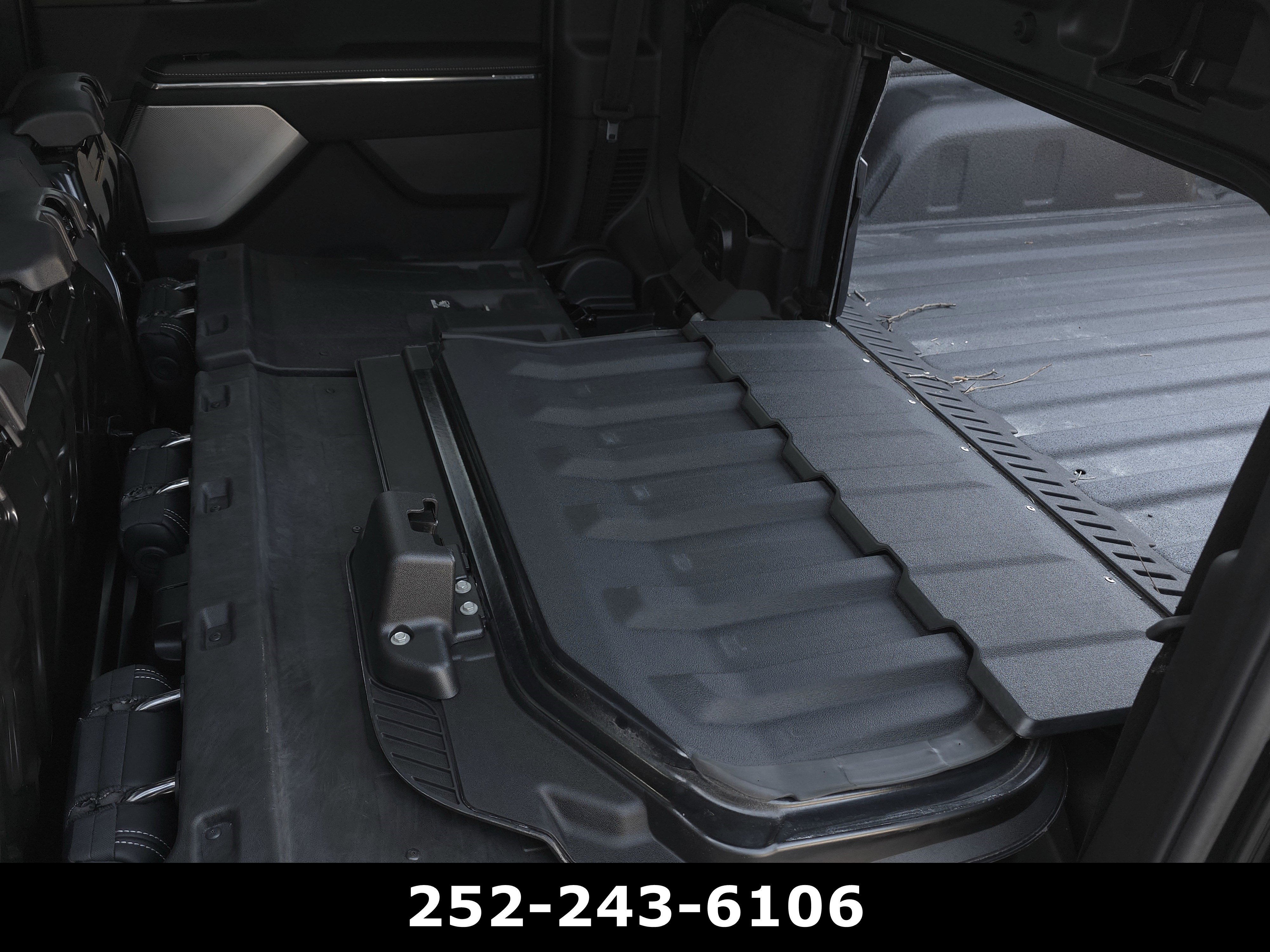 Used 2025 GMC Sierra EV Denali AWD/4WD image 35