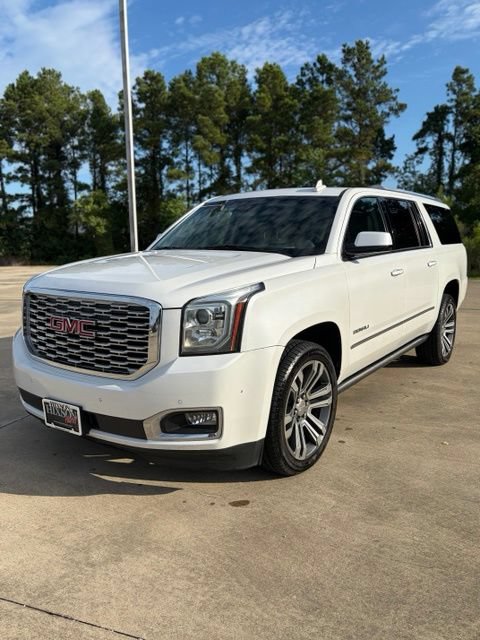 Used 2020 GMC Yukon XL Denali w/ Open Road Package RWD image 1